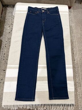 Levi's 314 Shaping Straight 29 Women's 5 Pocket Jeans Never Worn